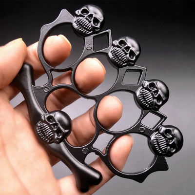 Powerful metal knuckle skull style outdoor defense